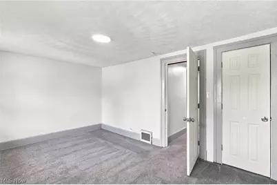 1000 Lovers Lane, Akron, OH 44306 - Photo 11