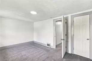 1000 Lovers Ln, Akron, OH 44306 - Photo 11