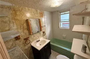 1868 E 34th St, Lorain, OH 44055 - Photo 9