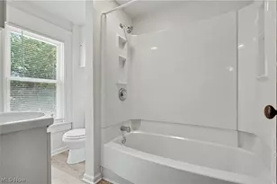 1233 McIntosh Ave, Akron, OH 44314 - Photo 33