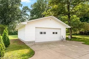 7946 Parkford St NW, Massillon, OH 44646 - Photo 5