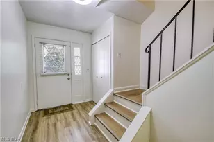 1771 Rolling Hills Dr, Twinsburg, OH 44087 - Photo 3