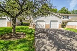 1771 Rolling Hills Dr, Twinsburg, OH 44087 - Photo 1
