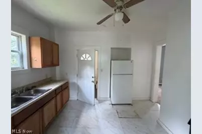 2092 W 95th Street, Loveland, OH 44102 - Photo 11