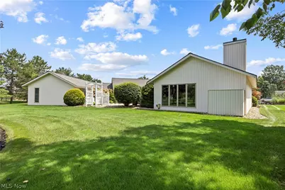 33008 Woodhaven Circle, North Ridgeville, OH 44039 - Photo 3
