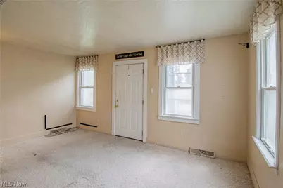 2841 Shelburn Avenue, Akron, OH 44312 - Photo 7