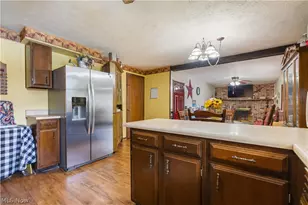 1015 Carnwise St SW, Canton, OH 44706 - Photo 9
