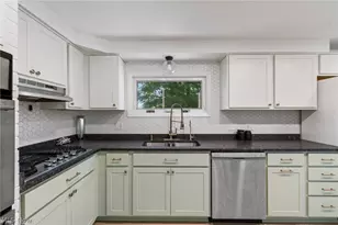 975 Colony Dr, Aurora, OH 44202 - Photo 5