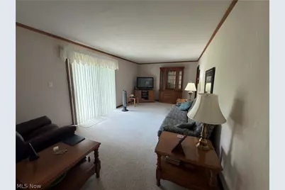 5691 Cherrywood Drive, Lorain, OH 44053 - Photo 9