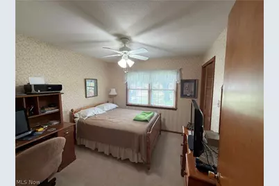 5691 Cherrywood Drive, Lorain, OH 44053 - Photo 17