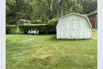 5691 Cherrywood Drive, Lorain, OH 44053 - Photo 5