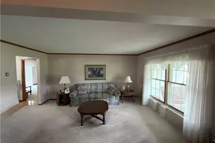 5691 Cherrywood Dr, Lorain, OH 44053 - Photo 11