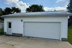 490 Myra Dr, Chardon, OH 44024 - Photo 15