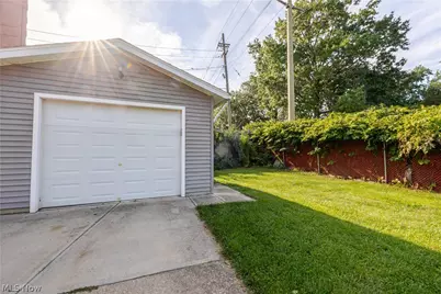 1344 Manor Park Avenue, Oakwood, OH 44107 - Photo 45