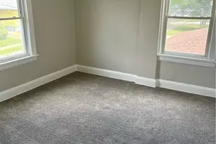 818 Saxon Ave, Akron, OH 44314 - Photo 7