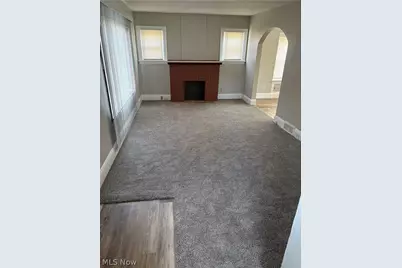 818 Saxon Avenue, Akron, OH 44314 - Photo 5