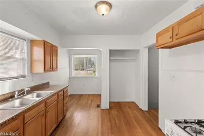12201 Brighton Avenue, Loveland, OH 44111 - Photo 13