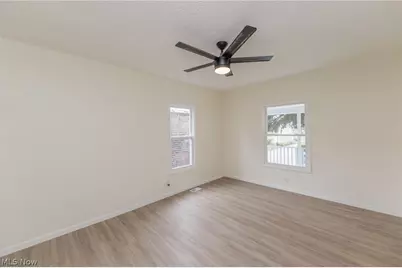1558 Winchester Avenue, Oakwood, OH 44107 - Photo 7
