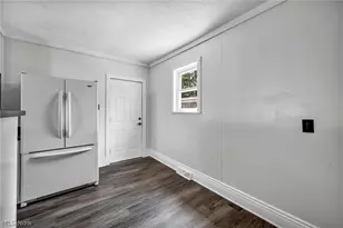 54 Brown St, Barberton, OH 44203 - Photo 15