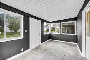 54 Brown St, Barberton, OH 44203 - Photo 7