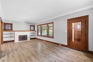 1539 Elbur Ave, Oakwood, OH 44107 - Photo 7