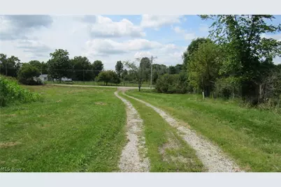 10295 Youngstown Salem Road, Salem, OH 44460 - Photo 9