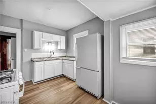2036 W 99th St, Loveland, OH 44102 - Photo 7