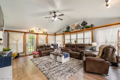 759 Betz Avenue, Alliance, OH 44601 - Photo 13