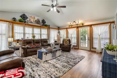 759 Betz Avenue, Alliance, OH 44601 - Photo 15