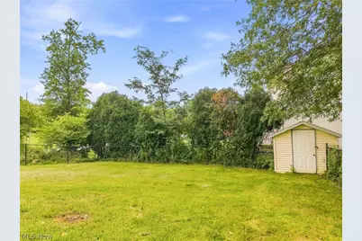803 Collins Pond Drive, Ravenna, OH 44266 - Photo 43