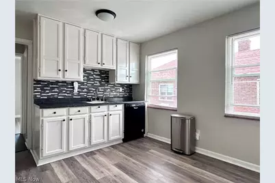 14006 Lakewood Heights Boulevard, Oakwood, OH 44107 - Photo 3