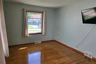 30217 Forestgrove Rd, Willowick, OH 44095 - Photo 9