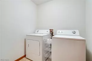3061 Dover Dr, Akron, OH 44312 - Photo 23