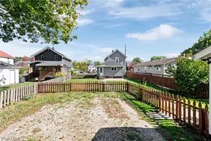 132 31st St SW, Barberton, OH 44203 - Photo 31