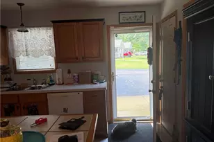 855 Spring St, Conneaut, OH 44030 - Photo 7