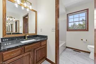 6962 Mapleridge Cir NW, Canton, OH 44718 - Photo 23