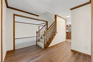 6962 Mapleridge Cir NW, Canton, OH 44718 - Photo 3