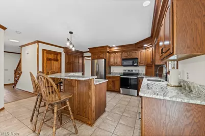 6962 Mapleridge Circle NW, Canton, OH 44718 - Photo 9