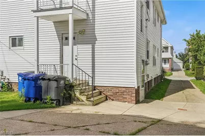 2095 Chesterland Avenue, Oakwood, OH 44107 - Photo 45