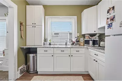 2095 Chesterland Avenue, Oakwood, OH 44107 - Photo 7