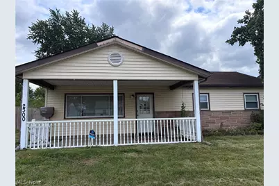 2300 Midway Avenue NE, Canton, OH 44705 - Photo 1