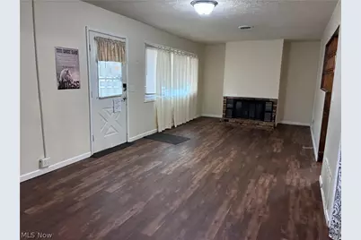 2300 Midway Avenue NE, Canton, OH 44705 - Photo 3