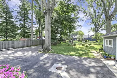 33081 Lake Road, Avon Lake, OH 44012 - Photo 11