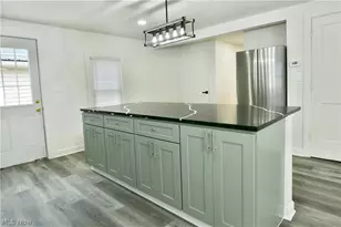 1911 Hubbard Thomas Rd, Hubbard, OH 44425 - Photo 15