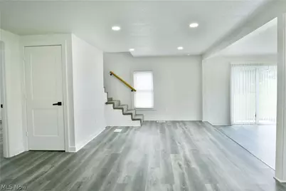 1911 Hubbard Thomas Road, Hubbard, OH 44425 - Photo 21