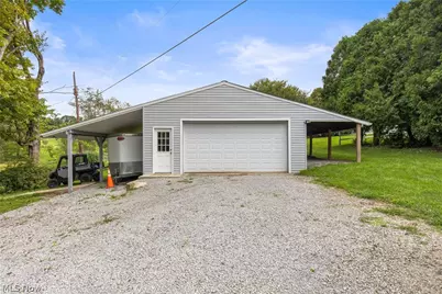 48211 Moore Road, East Liverpool, OH 43920 - Photo 37