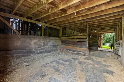 48211 Moore Road, East Liverpool, OH 43920 - Photo 43
