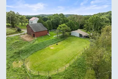 48211 Moore Road, East Liverpool, OH 43920 - Photo 39