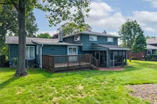 5058 Millwood Dr, Grandview Heights, OH 44147 - Photo 7