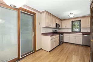 5058 Millwood Dr, Grandview Heights, OH 44147 - Photo 15
